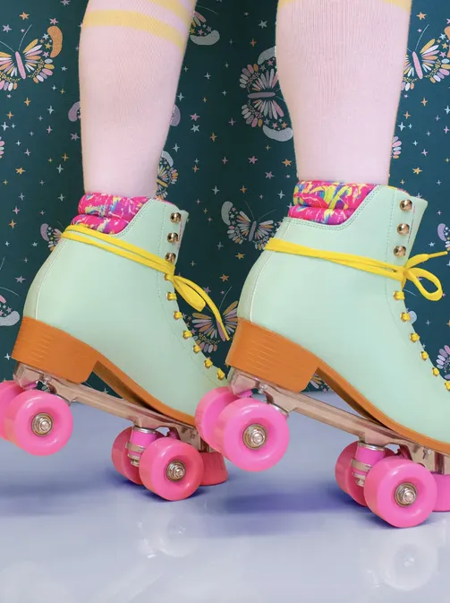 Adult Mint Quilted Roller Skates - Mint