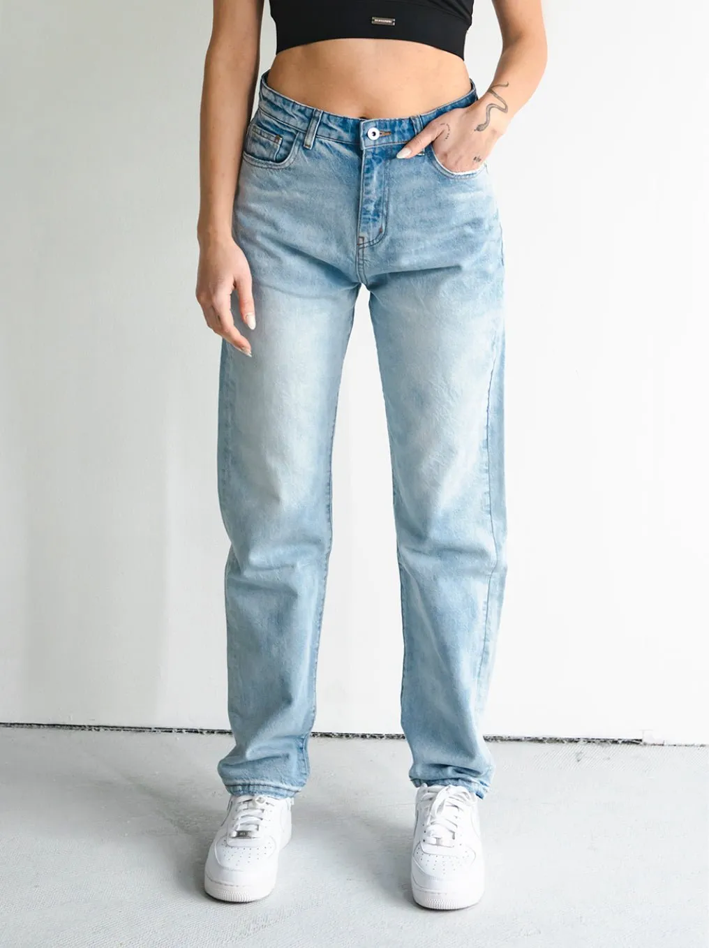 Basic Straight Fit Light Blue Women Jeans