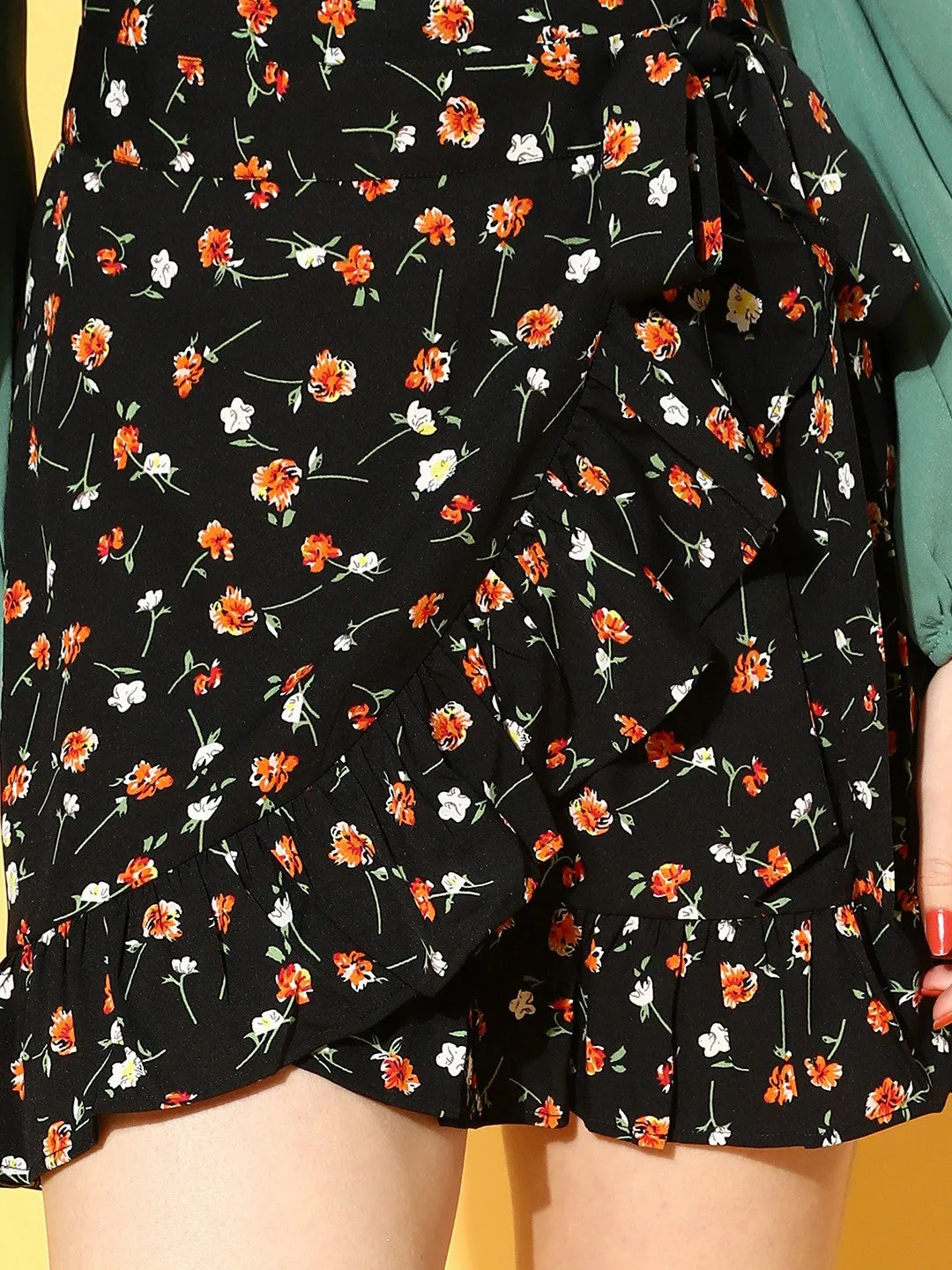 Berrylush Women Black & Orange Floral Printed Waist Tie-Up Ruffled Wrap Mini Skirt