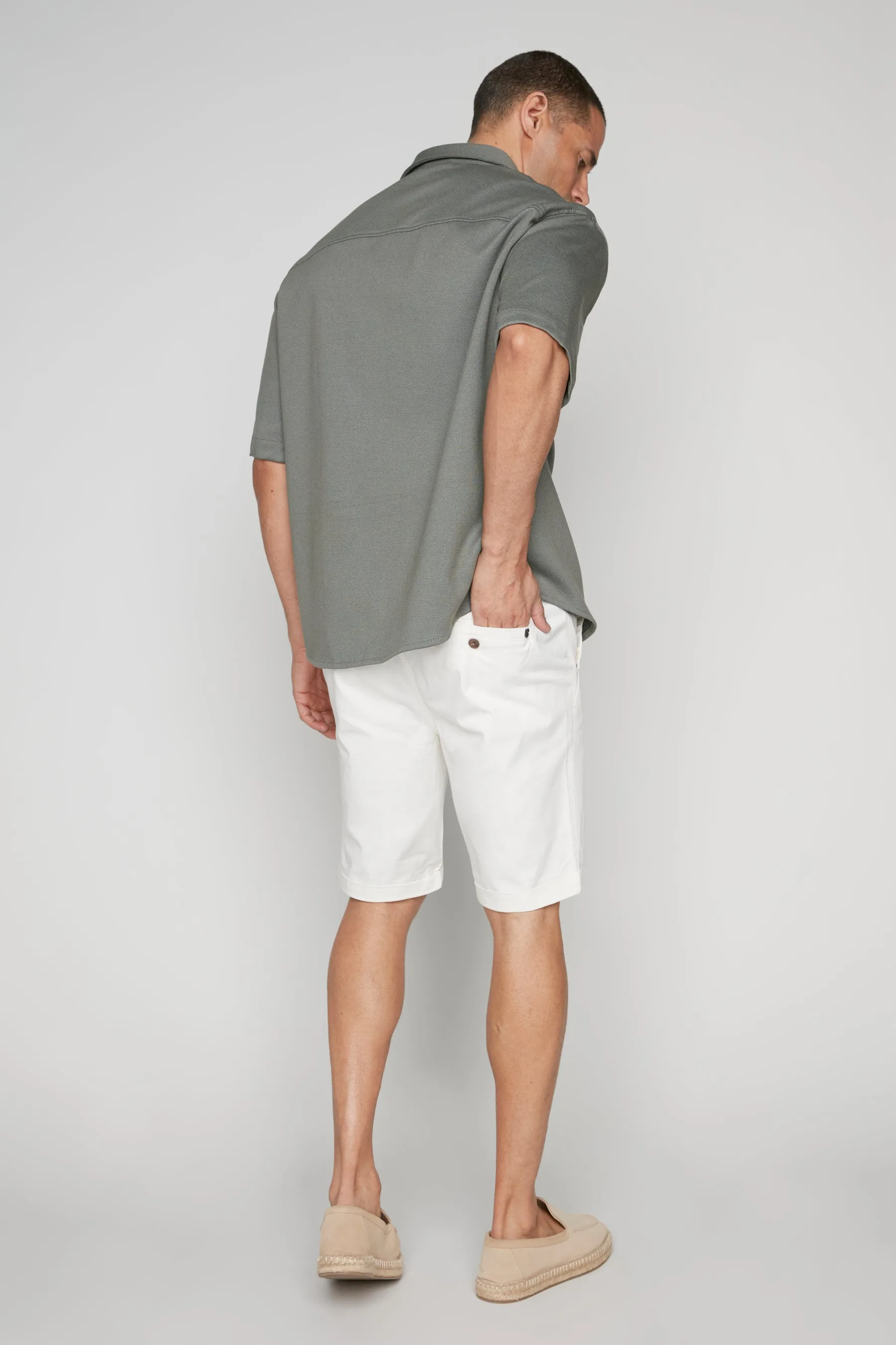 BILLY - Elastic Waist Roll Up Shorts - Off White