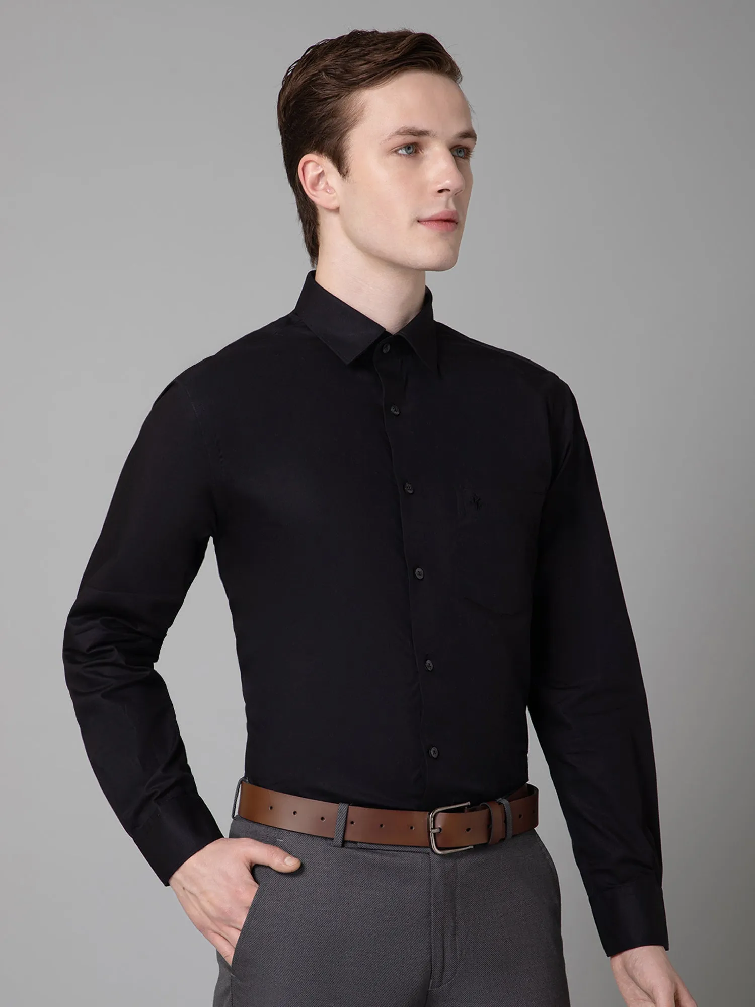 Cantabil Cotton Black Solid Full Sleeve Regular Fit Formal Shirt for Men with Pocket