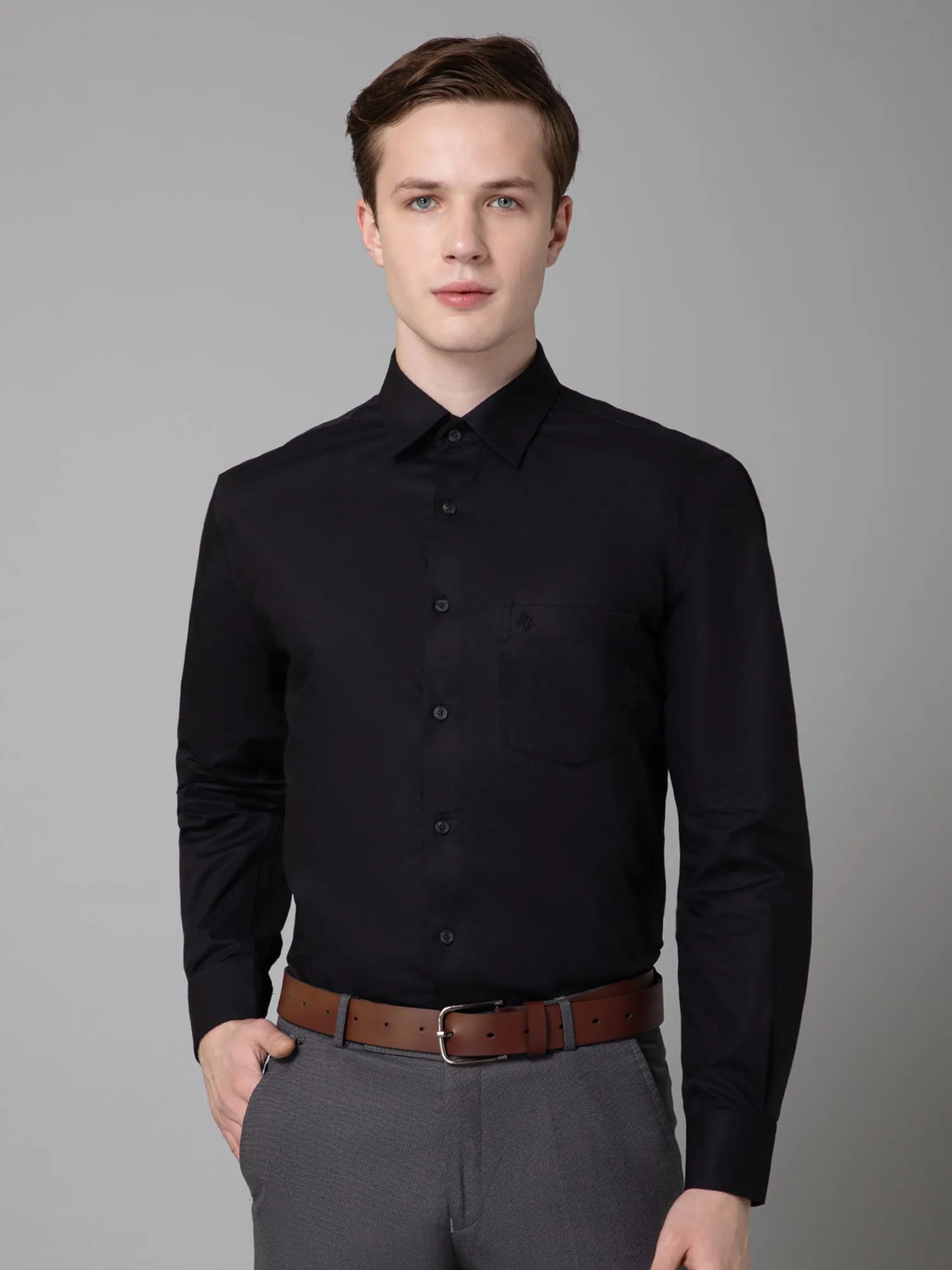 Cantabil Cotton Black Solid Full Sleeve Regular Fit Formal Shirt for Men with Pocket