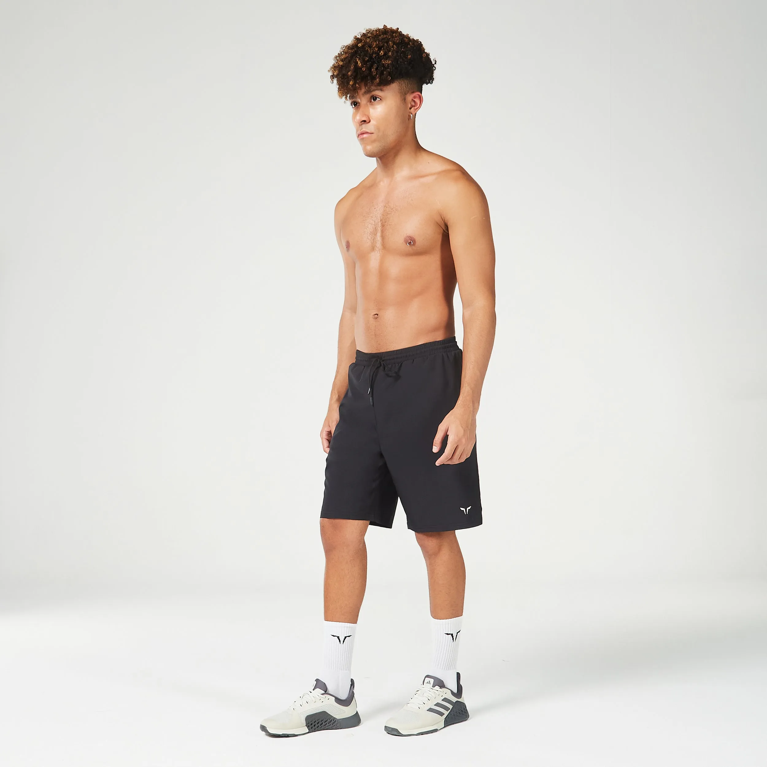 Essential 9" Shorts 2.0 - Black