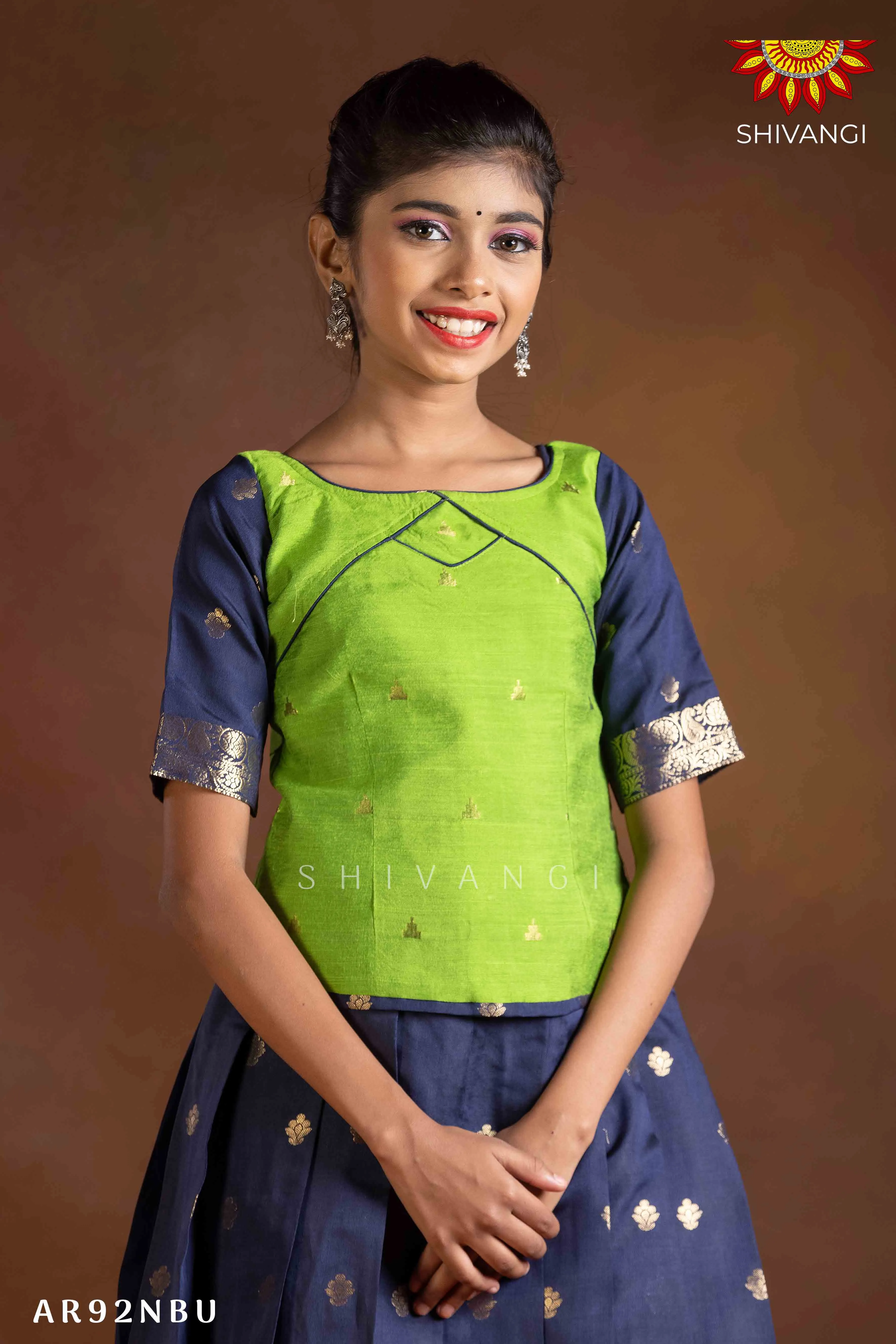 Girls Navy Blue Paisley Mango  Pattu Pavadai | Langa