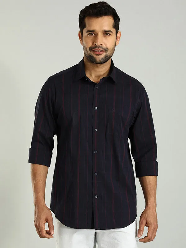 Men Checked Full Sleeve Cotton Blend Shirt