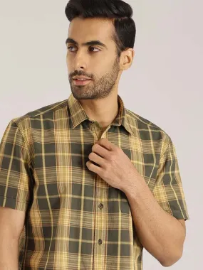 Men Checked Half Sleeve Cotton Shirt