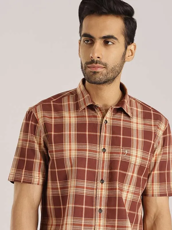 Men Checked Half Sleeve Cotton Shirt