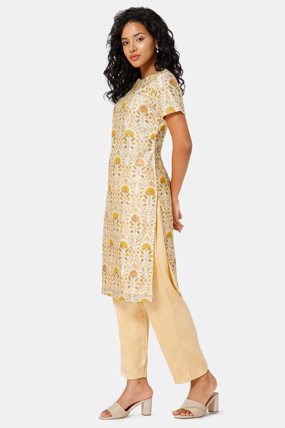 Mythri Boat Neck Short Sleeve Straight Kurti  - Yellow -  KU57