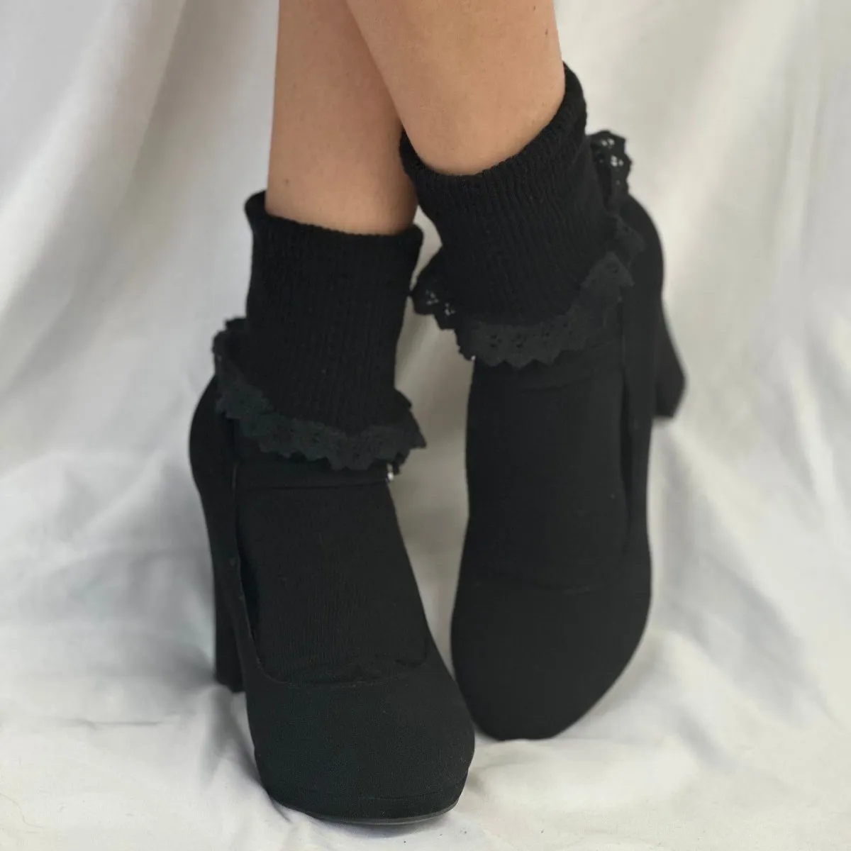 SALE lace cuff ankle socks women - black