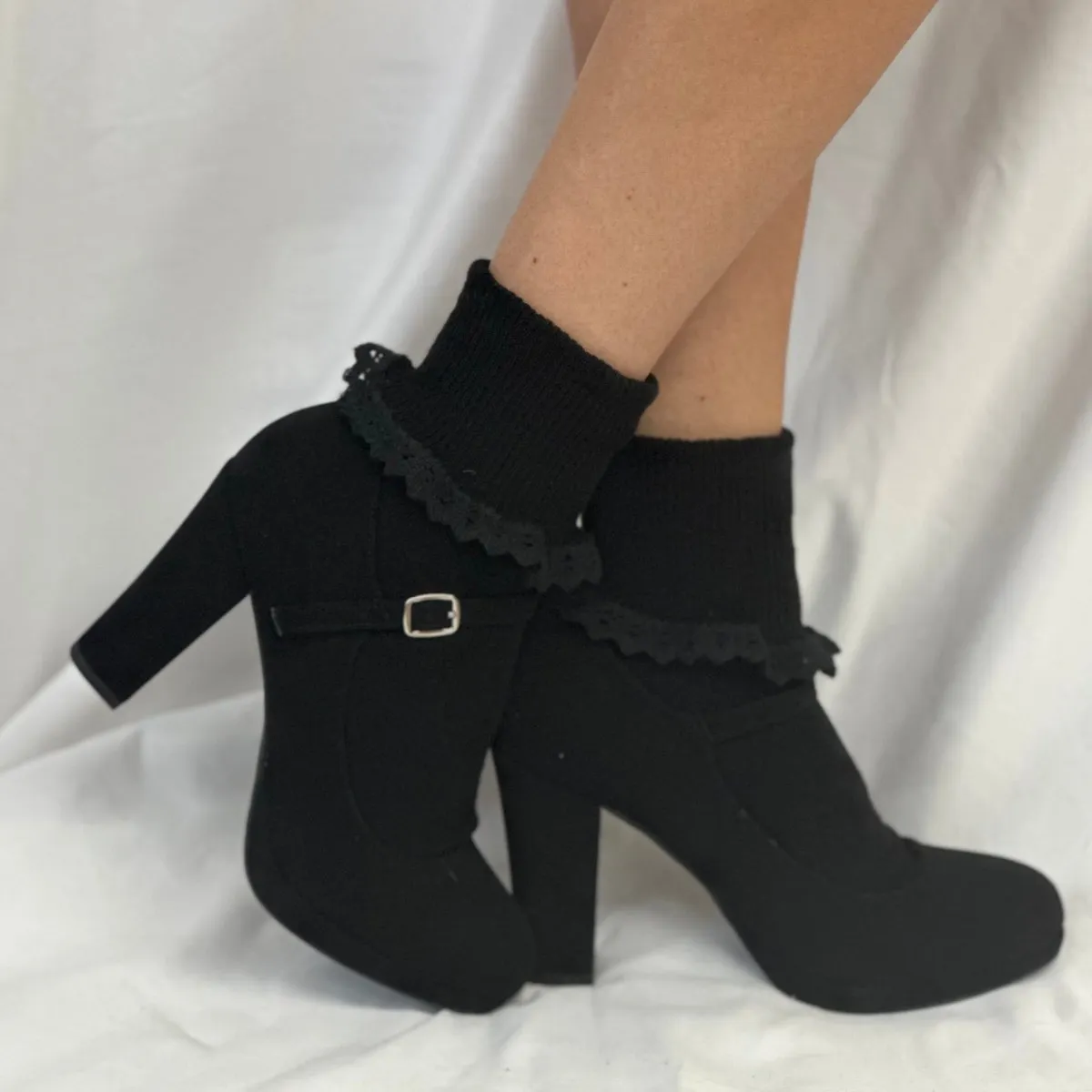 SALE lace cuff ankle socks women - black